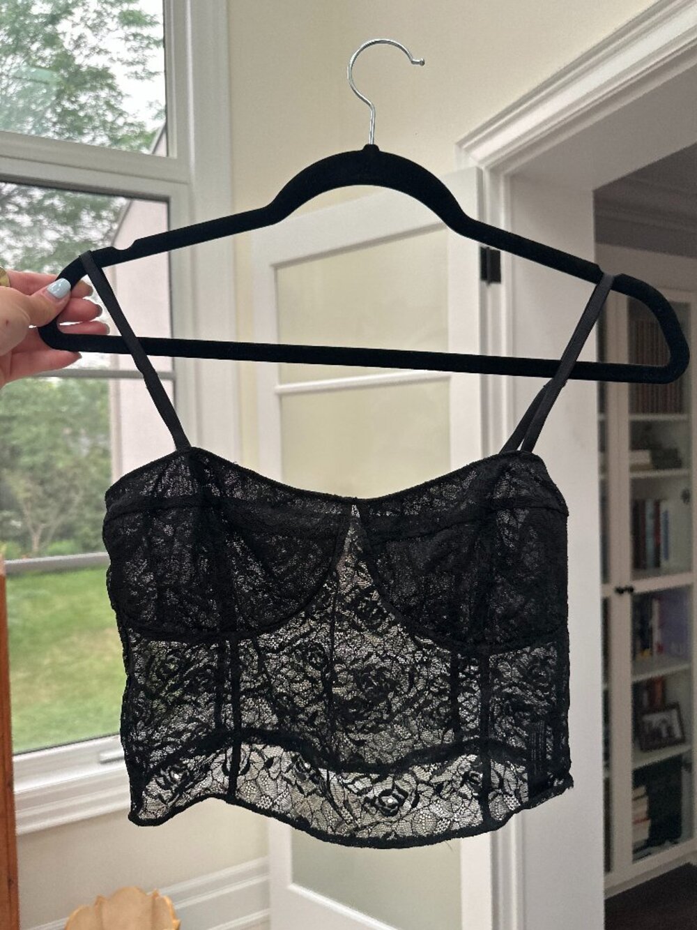 Women's Cropped Lace Tank